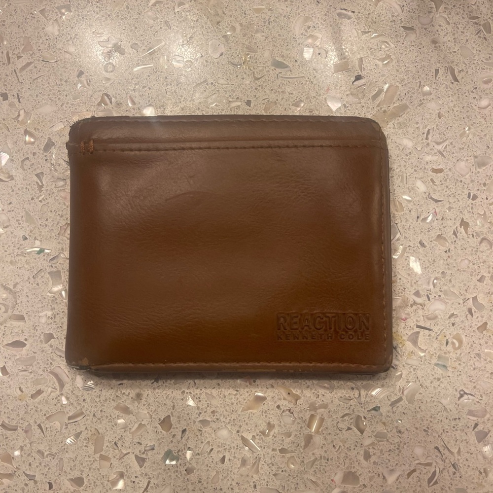 Kenneth Cole Reaction Wallet Brown